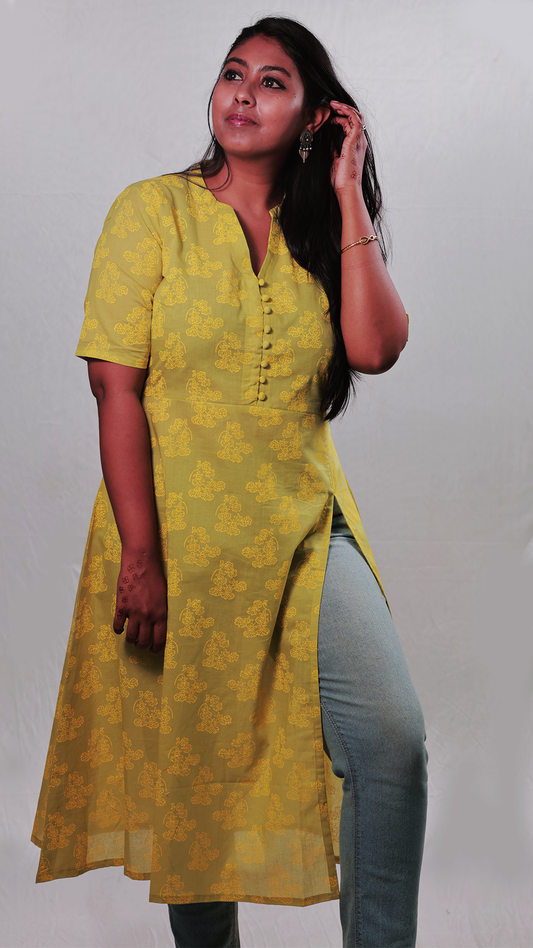 The 'Dancing Lady' Versatile Tunic (attachable sleeves) - Fitted, 100% Cotton, Lime