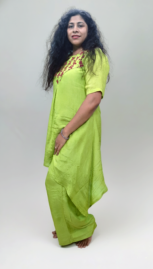 The 'Botanical Balance' Asymmetric Muslin Set - Fitted, Muslin, Lemon Green