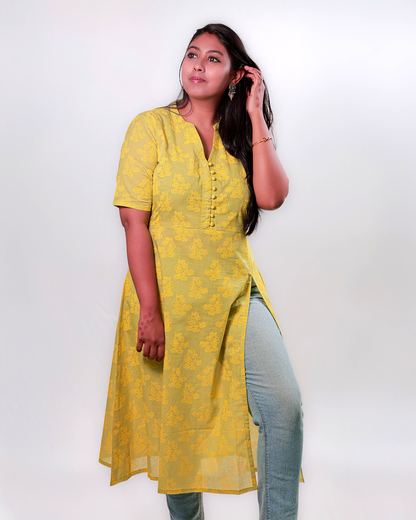 The 'Dancing Lady' Versatile Tunic (attachable sleeves) - Fitted, 100% Cotton, Lime