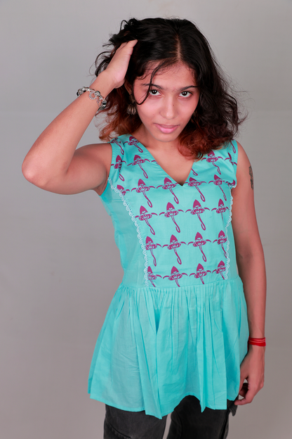 The 'Bulbophyllum' Structured Tunic - Fitted, 100% Cotton, Sky Blue